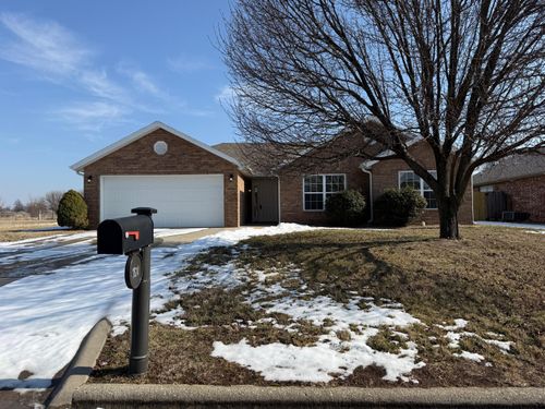 871 Tracy Ln, Mount Vernon, MO, 65712-9695 | Card Image