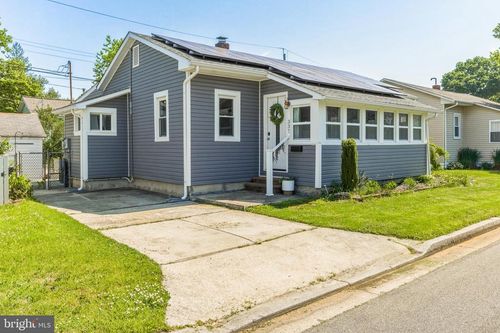 337 Jackson Ave, CARNEYS POINT, NJ, 08069-2436 | Card Image