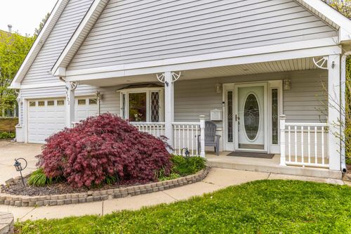 4722 Linden Ave, Glenview, IL, 60025-1425 | Card Image