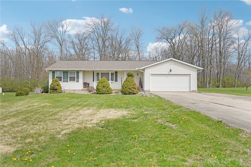203 N Bickett Rd, Xenia, OH, 45385-9415 | Card Image
