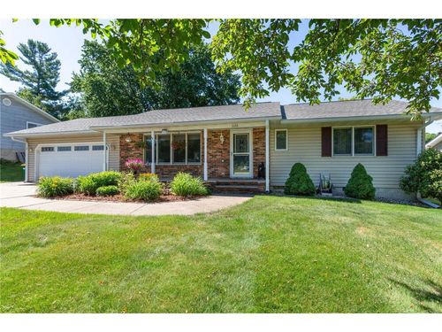 1126 E Division St, RIVER FALLS, WI, 54022-2502 | Card Image