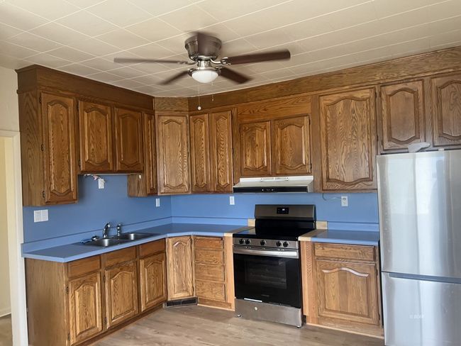 917 Hamilton St, House other with 3 bedrooms, 1 bathrooms and null parking in Carlin NV | Image 6