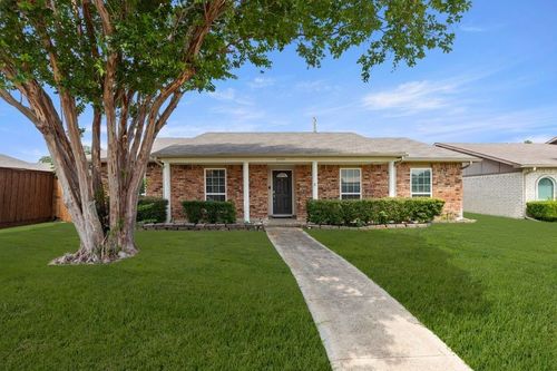 6005 Blair Oaks Dr, The Colony, TX, 75056-2023 | Card Image