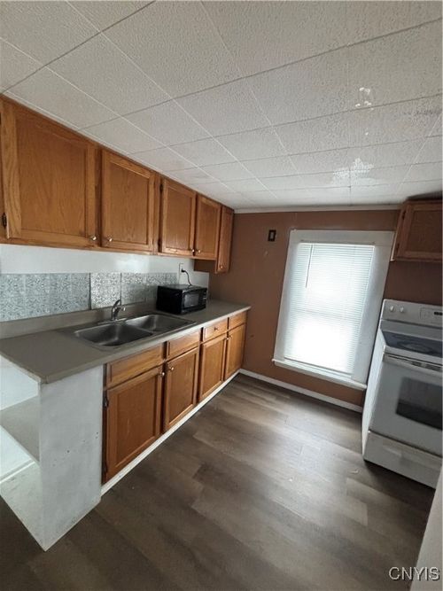 245 N Rutland St, Watertown, NY, 13601-2847 | Card Image