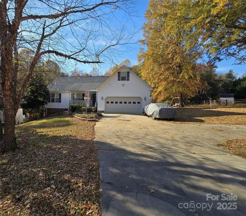 462 Cress Loop Rd, Salisbury, NC, 28147-9671 | Card Image