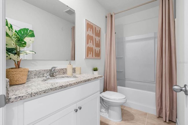 1037 Lido Dr, Townhouse with 3 bedrooms, 3 bathrooms and null parking in HOWEY IN THE HILLS FL | Image 16