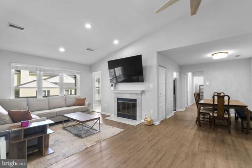 259-18054 Rolling Meadow Way, OLNEY, MD, 20832-1784 | Card Image