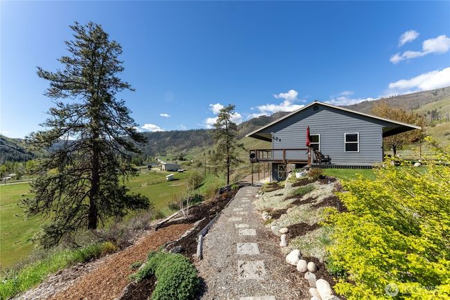 2081 State Route 153, House other with 4 bedrooms, 3 bathrooms and 4 parking in Carlton WA | Image 29
