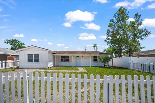 405 N Hawthorn Circle, WINTER SPRINGS, FL, 32708 | Card Image