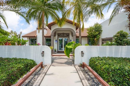611 20th St, Wilton Manors, FL, 33305-2129 | Card Image