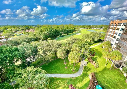 ph22-1400 Saint Charles Pl, Pembroke Pines, FL, 33026-3236 | Card Image