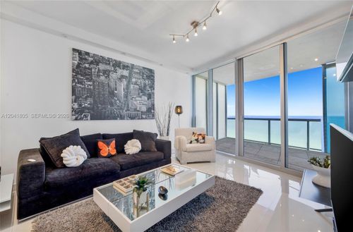 1406-17121 Collins Ave, Sunny Isles Beach, FL, 33160-3897 | Card Image