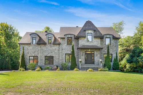 {{alt}} | Card Image