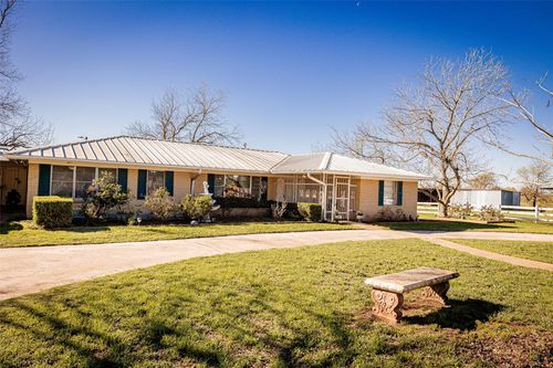 8608 Captain Scott Rd, Brenham, TX, 77833-8048 | Card Image