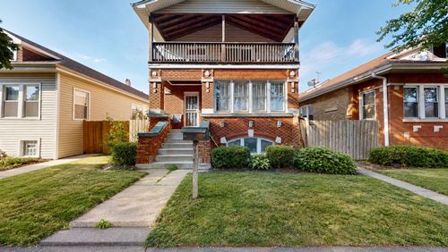 2-5242 W Roscoe St, Chicago, IL, 60641-4252 | Card Image