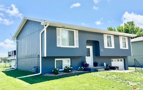 114 N 28th St, Beatrice, NE, 68310-3438 | Card Image