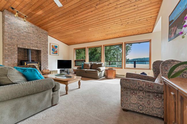 229 Mary Ann Point, House other with 4 bedrooms, 3 bathrooms and null parking in Galiano Island BC | Image 5