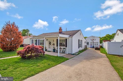 805 Dale Rd, GLEN BURNIE, MD, 21060-7331 | Card Image