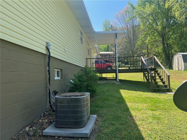 104 Oak St, House other with 3 bedrooms, 2 bathrooms and null parking in Jasper AR | Image 5