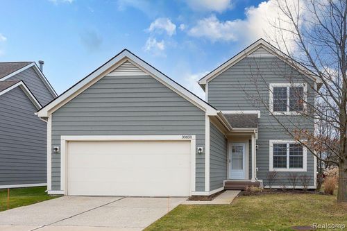 30850 Collingdale Dr, Novi, MI, 48377-1563 | Card Image