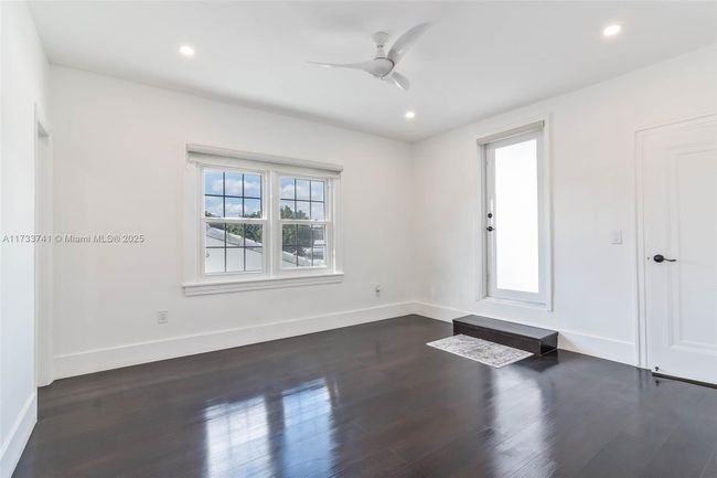 2341 Sw 16 Th Ter, House other with 4 bedrooms, 5 bathrooms and null parking in Miami FL | Image 33