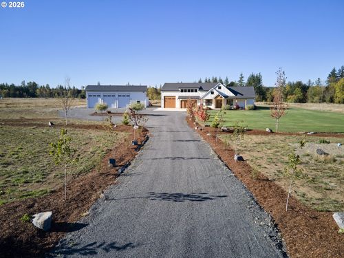 422 Park Rd, Winlock, WA, 98596-9107 | Card Image