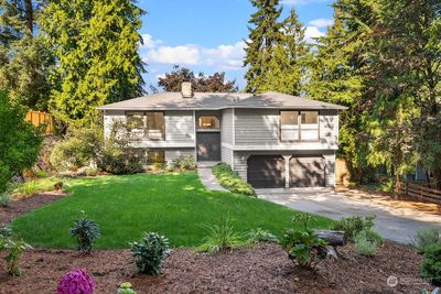 11824 Ne 103rd Place, House other with 4 bedrooms, 3 bathrooms and 2 parking in Kirkland WA | Image 3