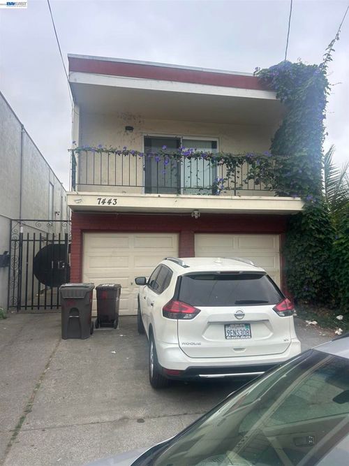 7443 Weld, Oakland, CA, 94605 | Card Image