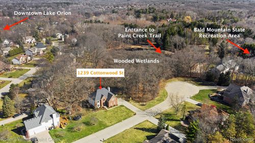 1239 Cottonwood St, Lake Orion, MI, 48360-1465 | Card Image