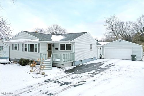 1609 Mathews Rd, Poland, OH, 44514-1486 | Card Image