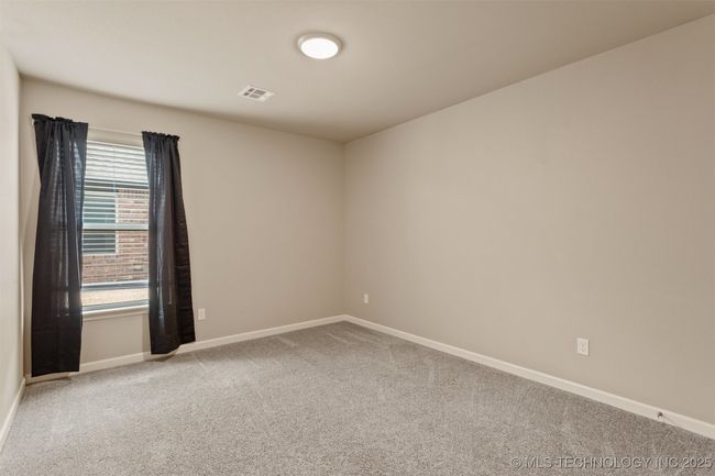 27623 109 Th St, House other with 3 bedrooms, 2 bathrooms and null parking in Coweta OK | Image 28