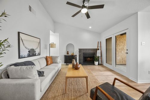 apt-4922-1301 Memory Ln, Arlington, TX, 76011-8838 | Card Image