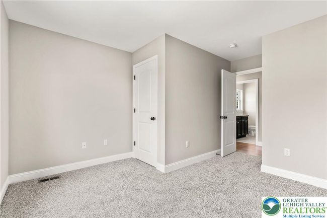 721 7 Th St, House other with 3 bedrooms, 3 bathrooms and null parking in Whitehall PA | Image 30