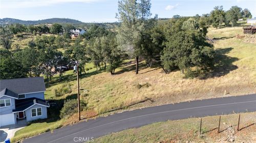 18300 Grizzly Ct, Hidden Valley Lake, CA, 95467-8359 | Card Image