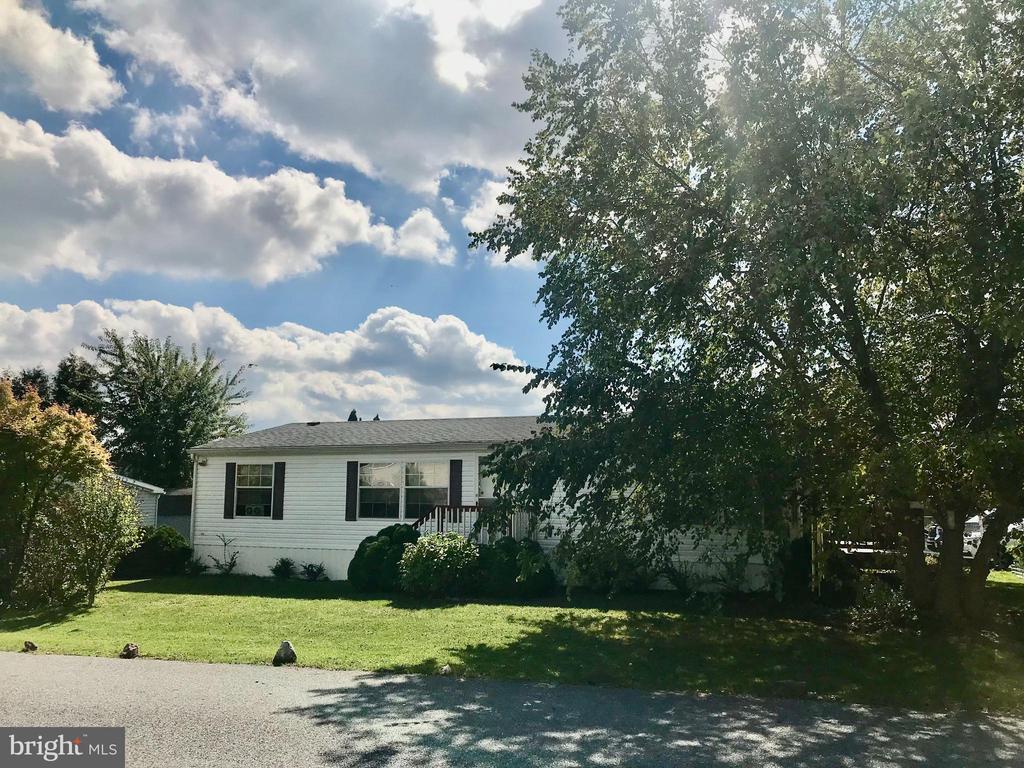 Buckskin Ct, Honey Brook, PA 19344