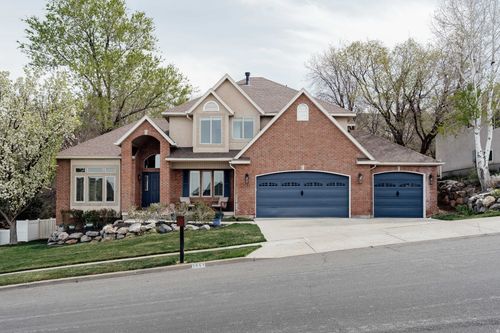 3551 Huntington Dr, Bountiful, UT, 84010-5856 | Card Image