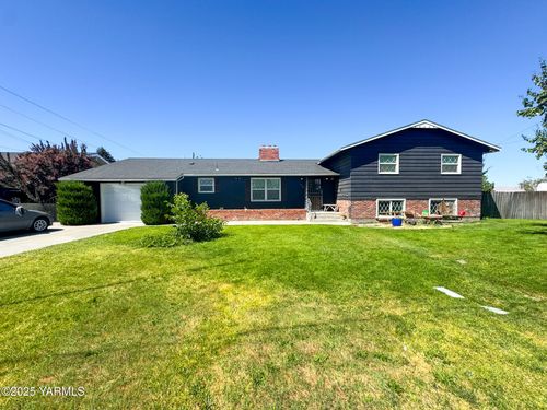 416 W Grandview Ave, Sunnyside, WA, 98944-1814 | Card Image