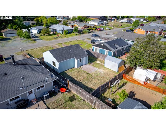 1636 Maple St, House other with 2 bedrooms, 1 bathrooms and null parking in Myrtle Point OR | Image 28