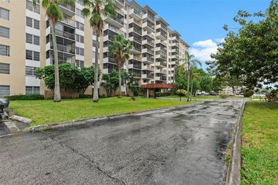 510 - 4174 Inverrary Dr, Condo with 1 bedrooms, 1 bathrooms and null parking in Lauderhill FL | Image 1