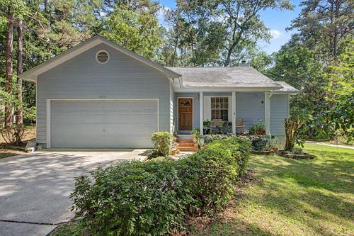 8253 Hunters Ridge Trl, TALLAHASSEE, FL, 32312-3628 | Card Image