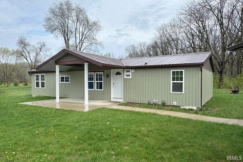 14483 County Road 8, Middlebury, IN, 46540-9523 | Card Image