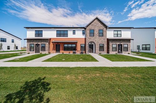 4927 N Beach Dr, Idaho Falls, ID, 83401-6845 | Card Image