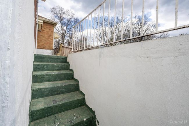 3369 W Galbraith Rd, House other with 3 bedrooms, 1 bathrooms and null parking in Colerain Twp OH | Image 56