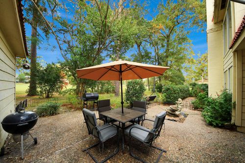 17 Winged Foot Dr, Conroe, TX, 77304-1155 | Card Image