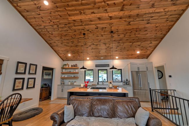 918 Bowith Hollow Rd, House other with 2 bedrooms, 3 bathrooms and null parking in Marshall AR | Image 6