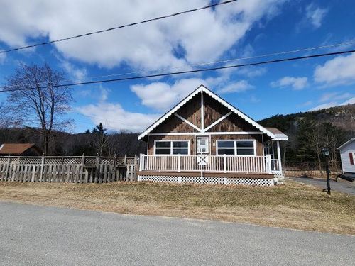 18 Corbin Ave, Gorham, NH, 03581-1206 | Card Image