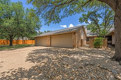 n208-7205 Waldon Dr, Austin, TX, 78750-8282 | Card Image