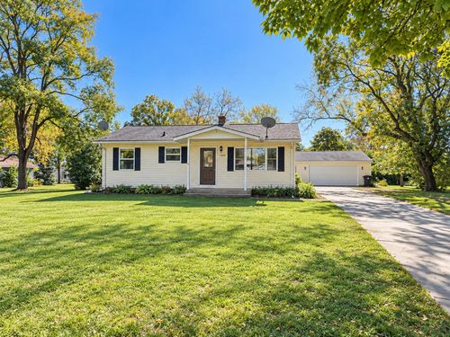 N50W14245 Ridgeway Ln, MENOMONEE FALLS, WI, 53051-6928 | Card Image
