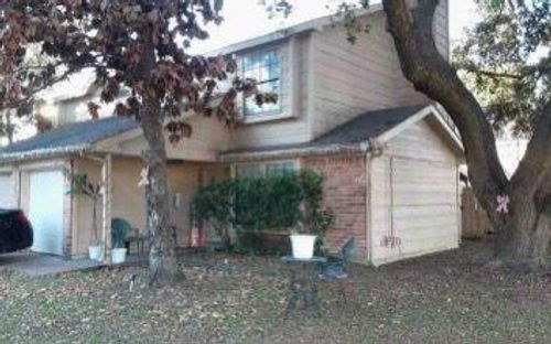 10113 Spring Place Dr, Houston, TX, 77070-6122 | Card Image