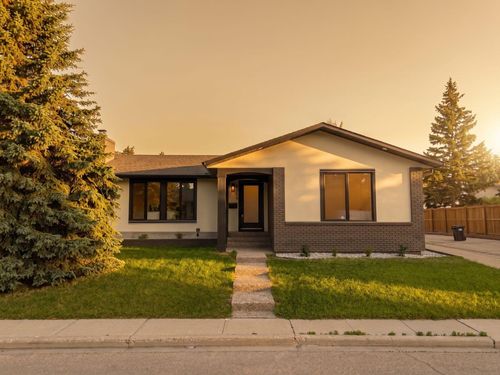 4904 Valiant Dr Nw, Calgary, AB, T3A1X2 | Card Image